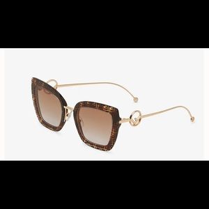 Fendi Cat-Eye sunglasses